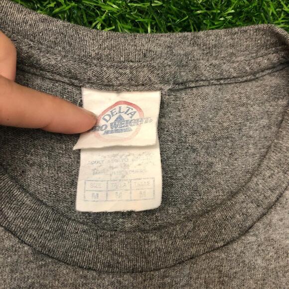 Men’s Grey Blood Donor Football Graphic Tee - Picture 4 of 5